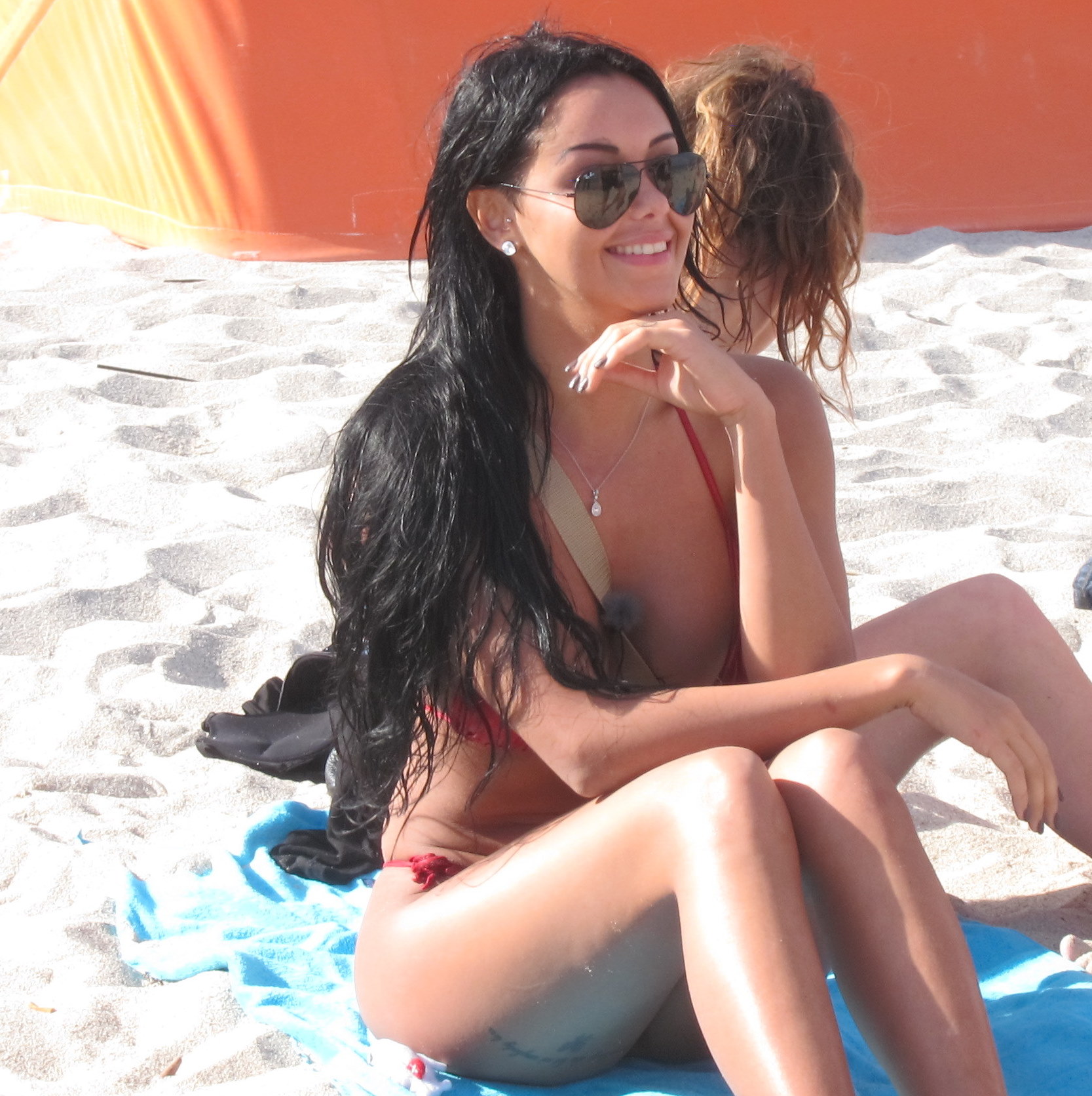 Nabilla Benattia à South Beach