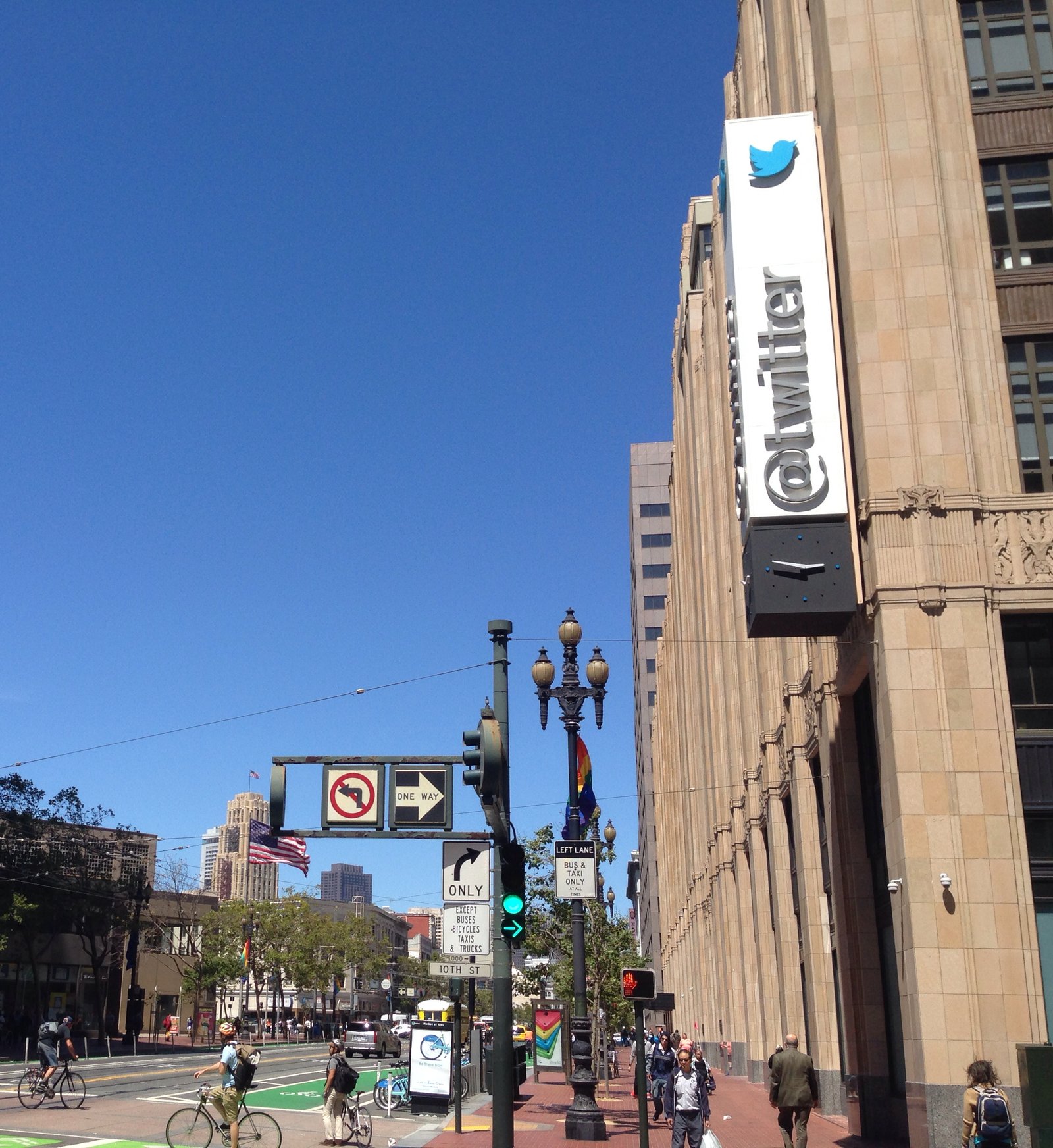 Siège historique de Twitter à San Francisco, symbole du modèle économique de Twitter/X