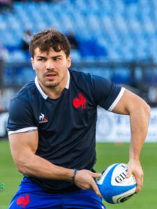 Antoine Dupont, joueur international français de rugby
